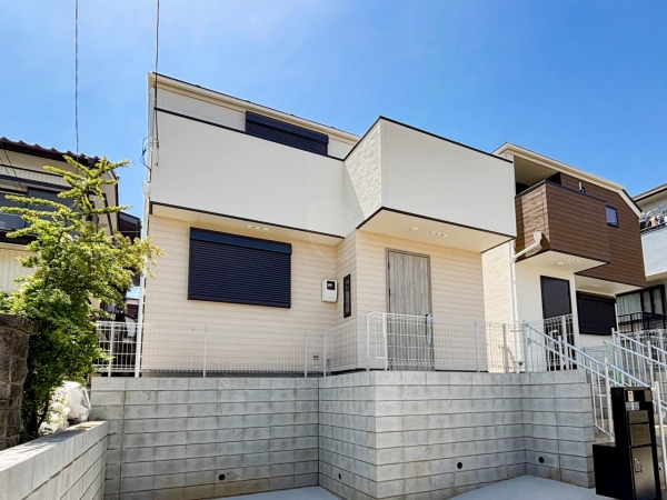 横浜市神奈川区羽沢南２丁目　新築一戸建て