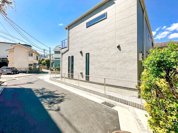 横浜市中区本牧満坂　中古一戸建て