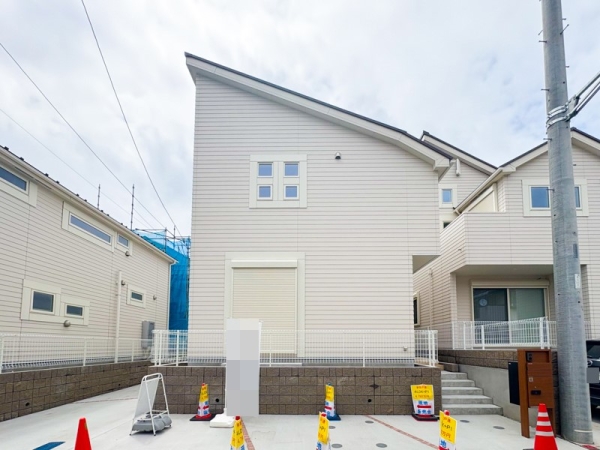 横浜市泉区中田西４丁目　新築一戸建て
