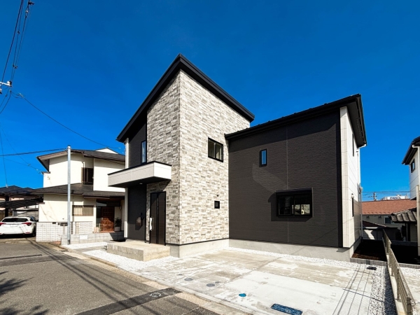 横浜市栄区飯島町　新築一戸建て