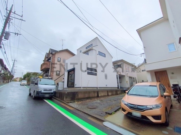 横浜市青葉区もえぎ野　新築一戸建て