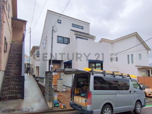 横浜市青葉区もえぎ野　新築一戸建て