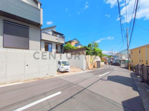 横浜市金沢区釜利谷西１丁目　新築一戸建て