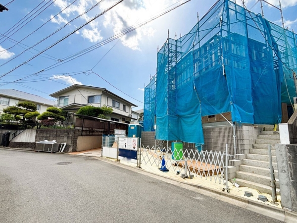 川崎市宮前区鷺沼４丁目　新築一戸建て