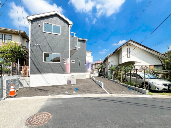横浜市青葉区荏田西４丁目　新築一戸建て