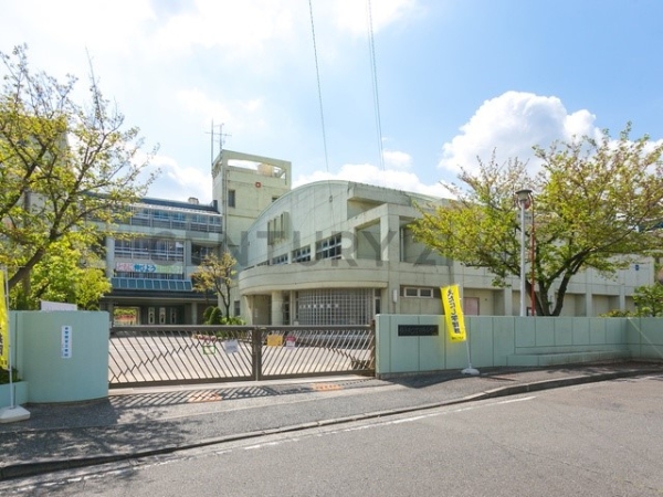 横浜市青葉区荏田西4丁目 新築一戸建て(横浜市立荏田西小学校)