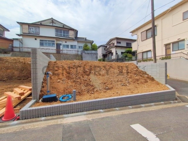 横浜市南区別所中里台　新築一戸建て