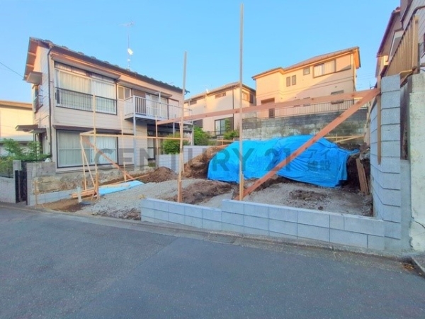 横浜市泉区白百合２丁目　新築一戸建て