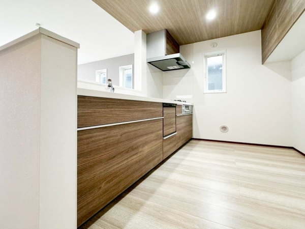 横浜市中区本牧荒井　新築一戸建て