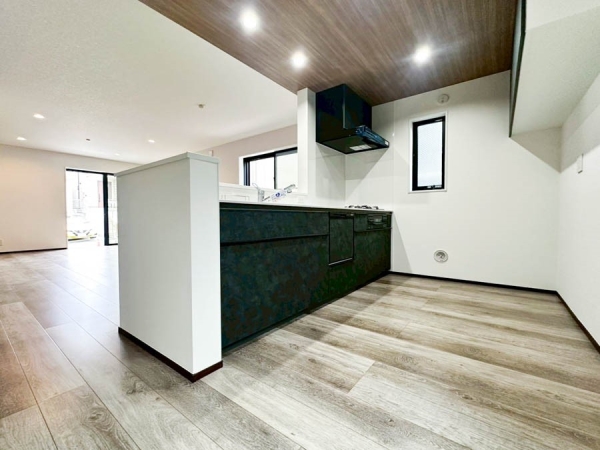 横浜市中区本牧荒井　新築一戸建て