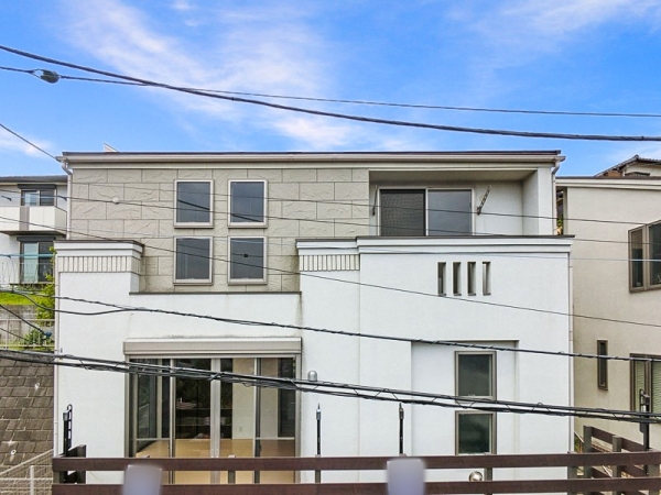 横浜市戸塚区矢部町　中古一戸建て
