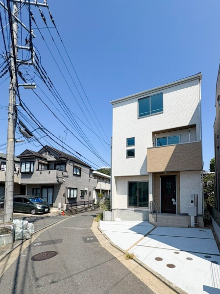 横浜市都筑区池辺町　新築一戸建て