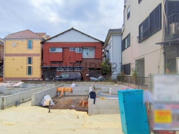 川崎市川崎区小田３丁目　新築一戸建て
