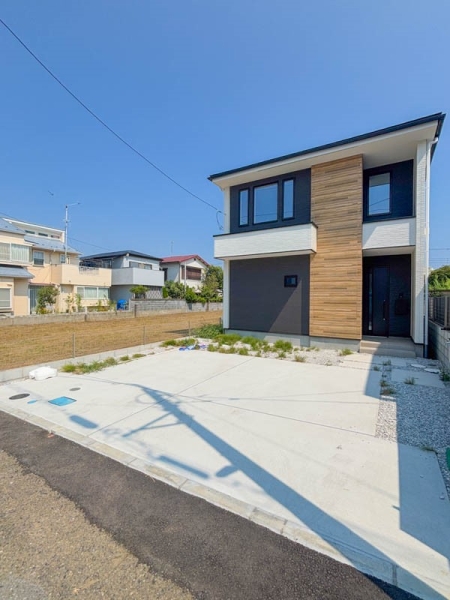 藤沢市本鵠沼１丁目　新築一戸建て