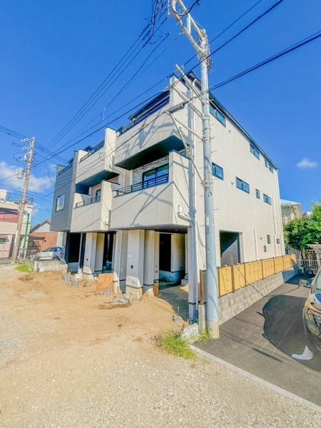 藤沢市本鵠沼３丁目　新築一戸建て