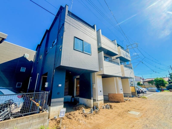 藤沢市本鵠沼３丁目　新築一戸建て