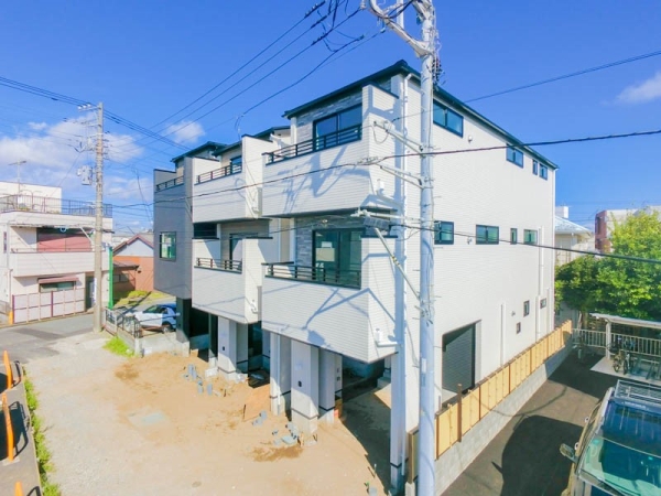 藤沢市本鵠沼３丁目　新築一戸建て