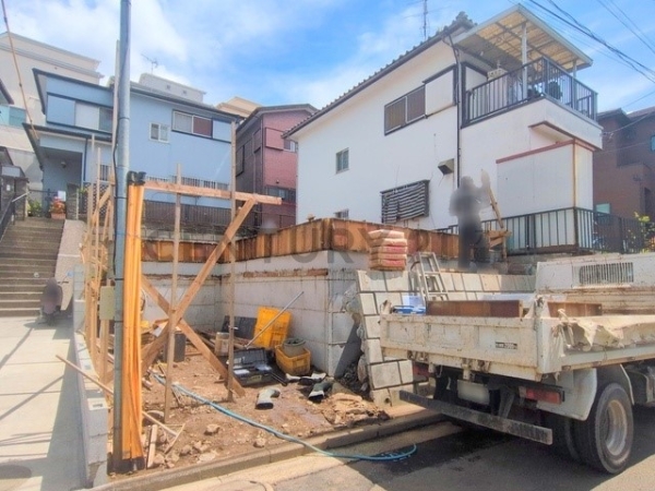 横浜市鶴見区東寺尾２丁目　新築一戸建て