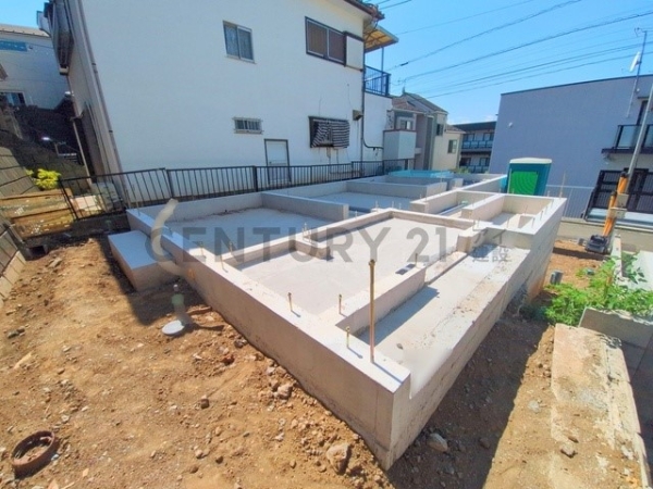 横浜市鶴見区東寺尾２丁目　新築一戸建て