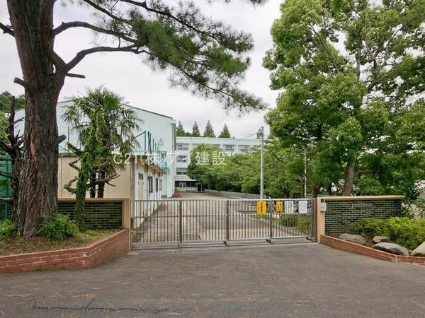 横浜市旭区川井本町の土地(横浜市立都岡中学校)