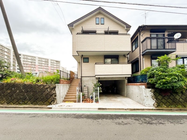 横浜市戸塚区深谷町の中古一戸建て