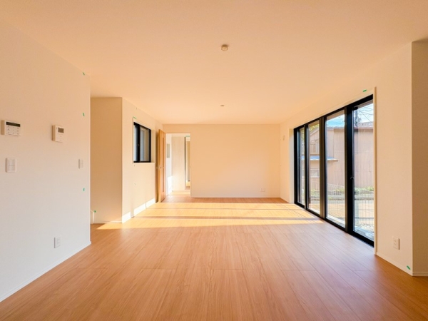 横浜市港北区大倉山６丁目　新築一戸建て