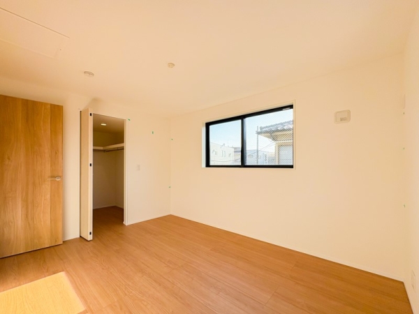 横浜市港北区大倉山６丁目　新築一戸建て