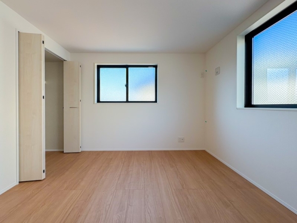 横浜市港北区大倉山６丁目　新築一戸建て