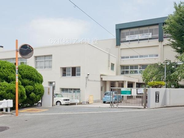 横浜市港南区港南５丁目の中古一戸建て(横浜市立笹下中学校)