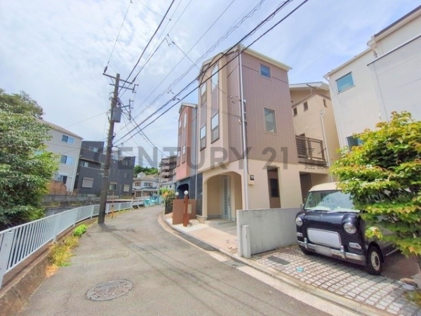 横浜市金沢区六浦５丁目　中古一戸建て