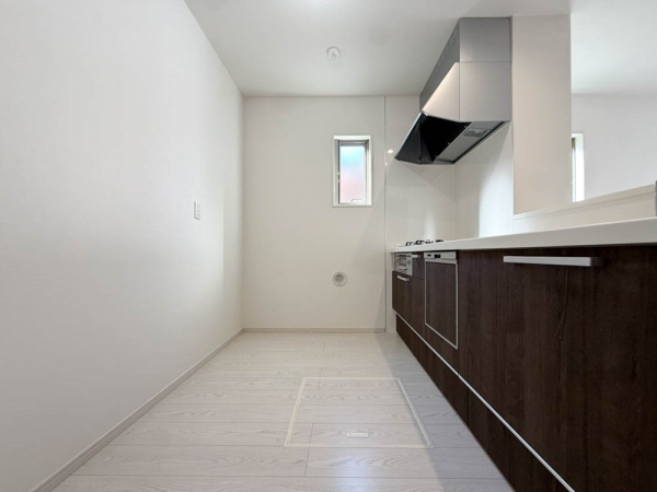 綾瀬市大上３丁目　新築一戸建て