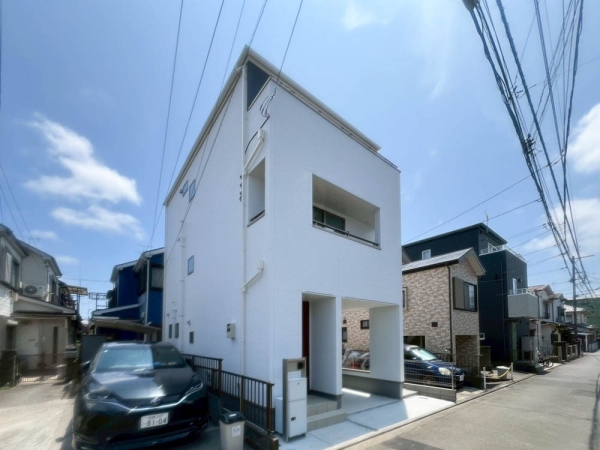 大和市上草柳６丁目　新築一戸建て