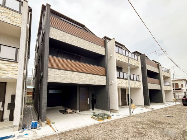 横浜市磯子区滝頭２丁目　新築一戸建て