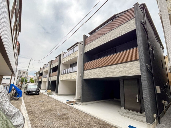 横浜市磯子区滝頭２丁目　新築一戸建て