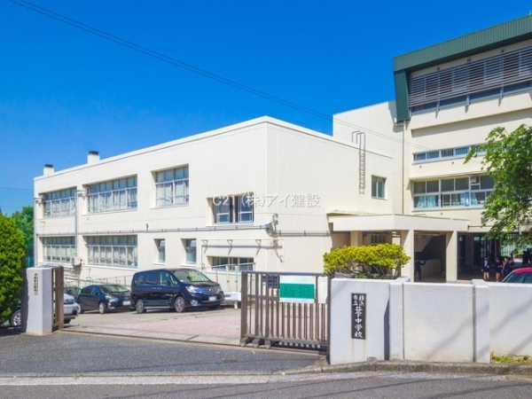 横浜市港南区笹下２丁目　新築一戸建て(横浜市立笹下中学校)