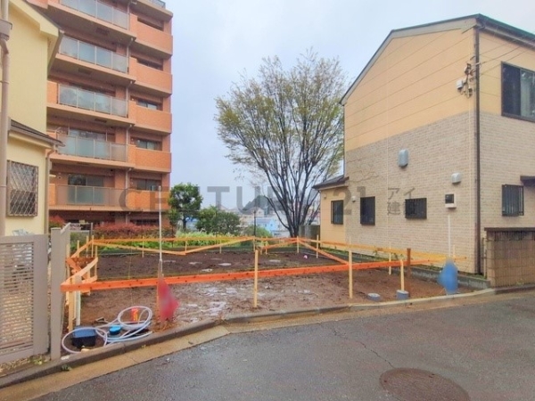 横浜市港北区小机町　新築一戸建て