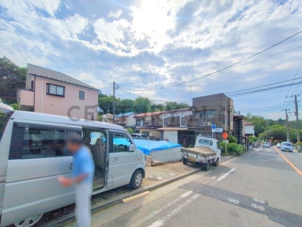 横浜市鶴見区下末吉６丁目　新築一戸建て