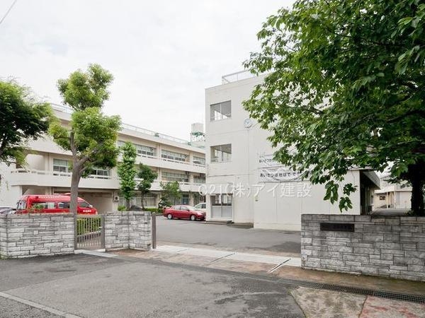 横浜市神奈川区菅田町の中古一戸建て(横浜市立菅田中学校)