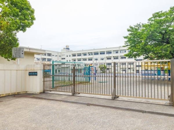 横浜市栄区桂台南2丁目 新築一戸建て(横浜市立桂台小学校)