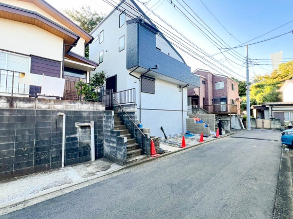 横浜市戸塚区汲沢町　新築一戸建て