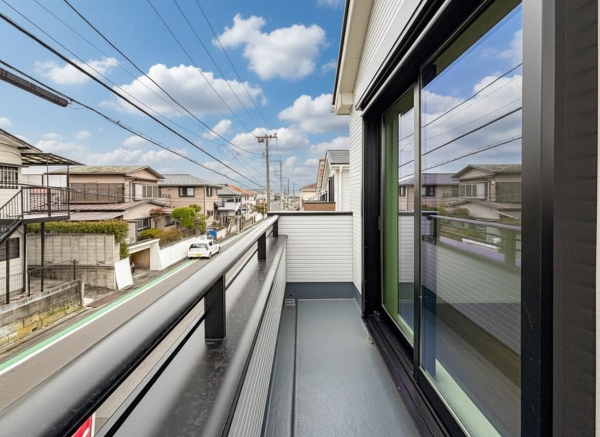 横浜市南区中里４丁目　新築一戸建て