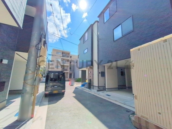 横浜市中区本牧元町　新築一戸建て