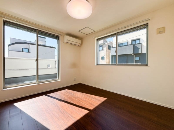 横浜市中区滝之上の中古一戸建て