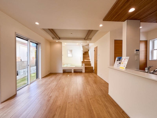 横浜市鶴見区駒岡４丁目　新築一戸建て