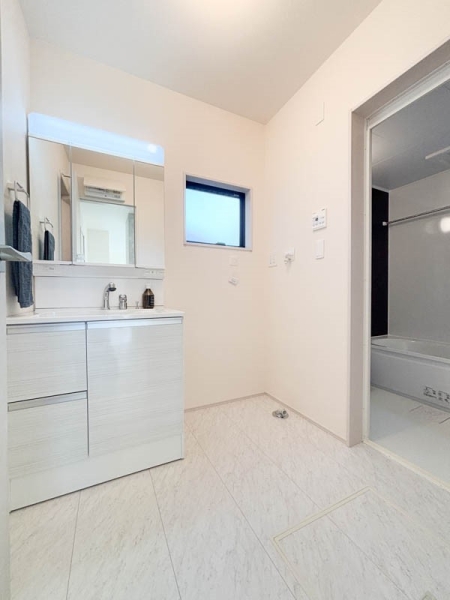 横浜市瀬谷区阿久和西２丁目　新築一戸建て