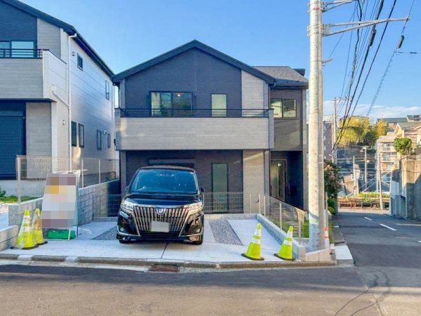 横浜市金沢区富岡西１丁目　新築一戸建て