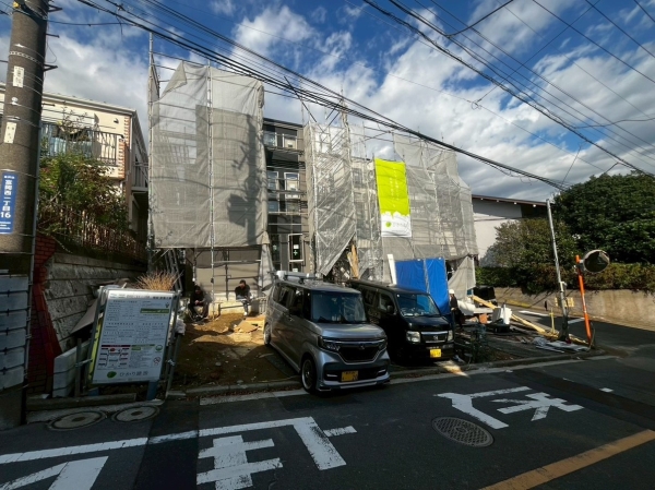 横浜市金沢区富岡西１丁目　新築一戸建て