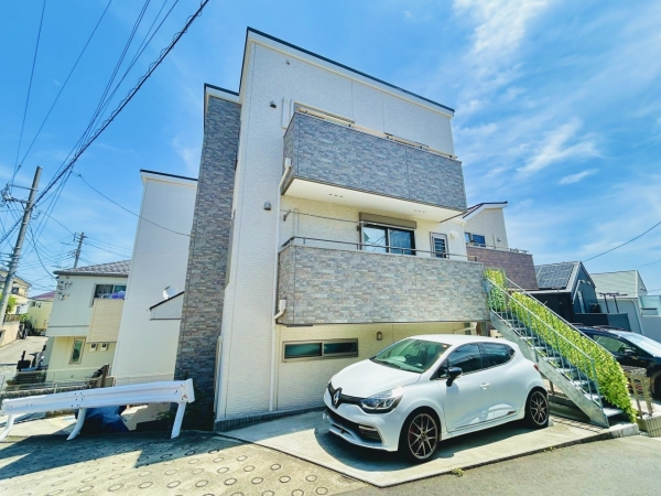 横浜市神奈川区松見町４丁目　中古一戸建て