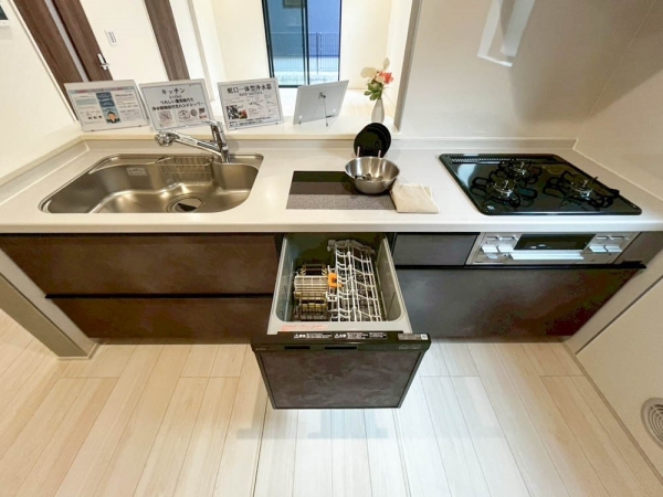 横浜市金沢区長浜２丁目　新築一戸建て