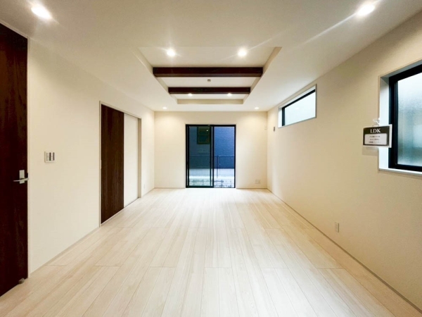 横浜市金沢区長浜２丁目　新築一戸建て